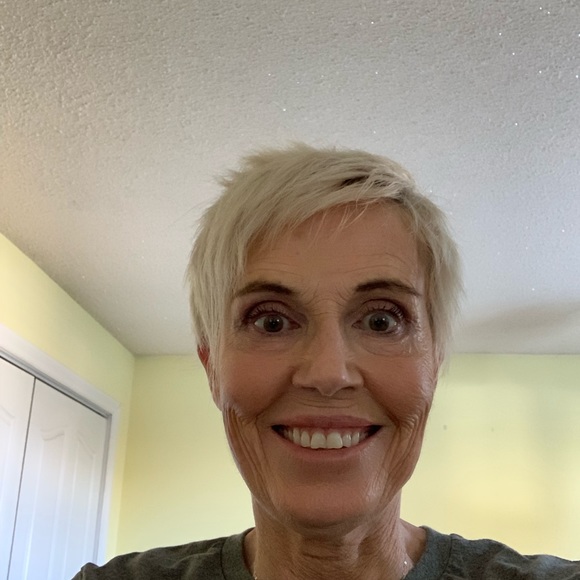 Meet your Posher, Dorothy ann - Picture 1 of 2